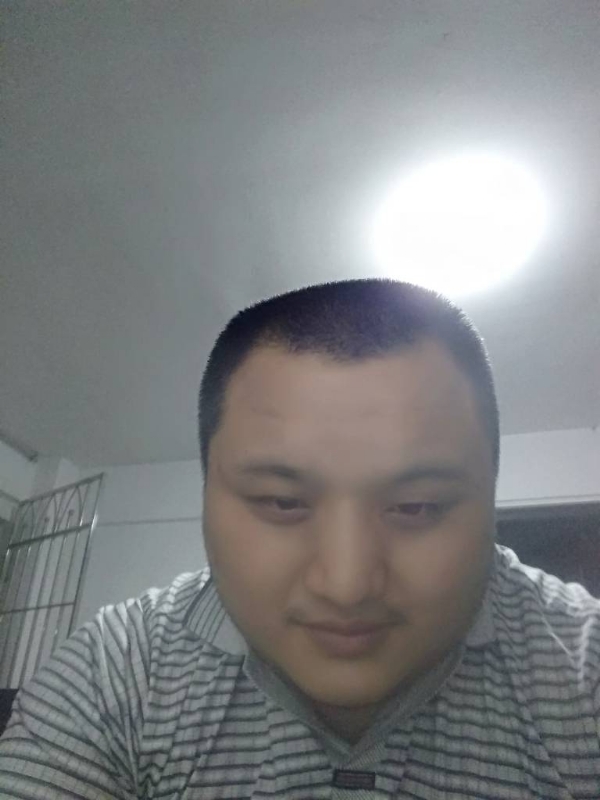 我在机场等艘船的第一张照片--政和婚介网