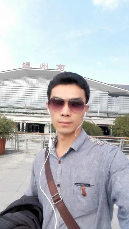 错把真心喂了狗的第三张照片--政和婚介网