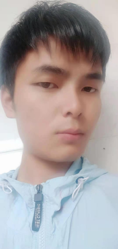 安静的男生的第一张照片--政和婚介网