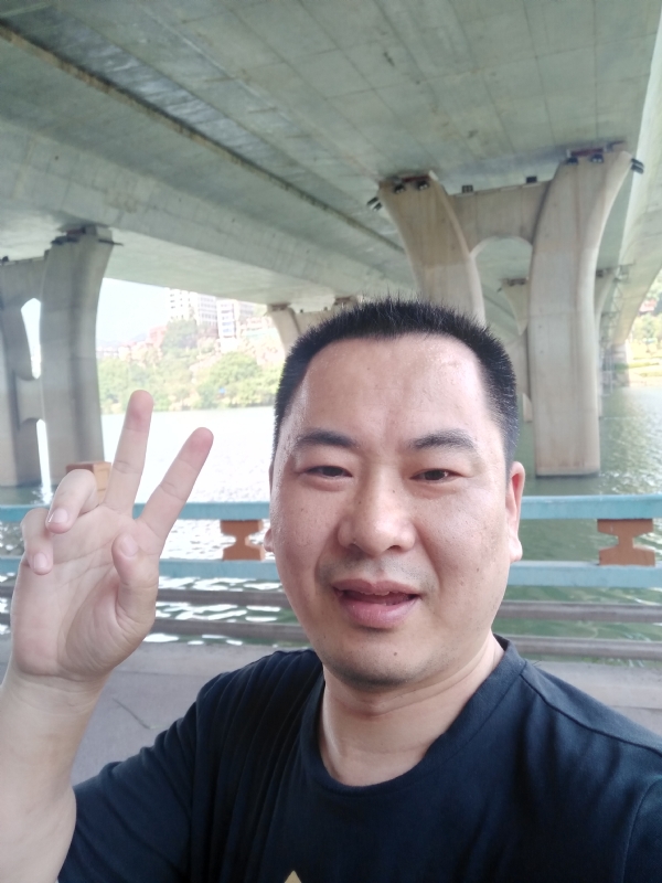 上人的第一张照片--政和婚介网