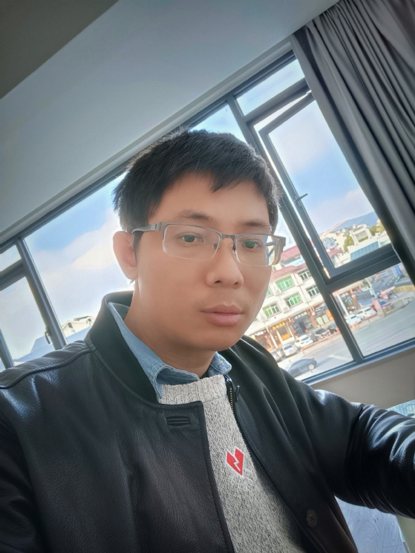 也许只是缺少一个拥抱的第二张照片--政和婚介网