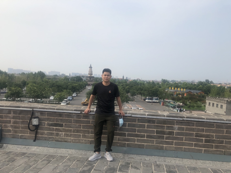 123.向左向右的第一张照片--政和婚介网