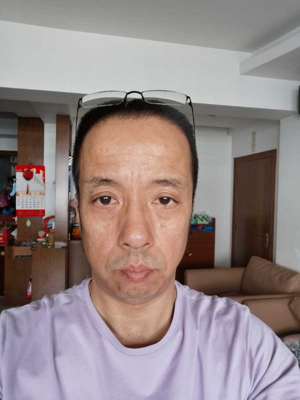 萨博的第一张照片--政和婚介网