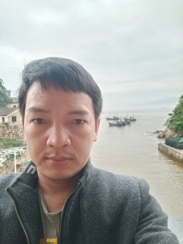 啊亮的第一张照片--政和婚介网