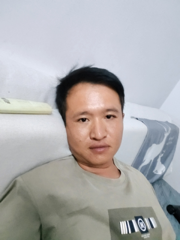 陌生人的第三张照片--政和婚介网